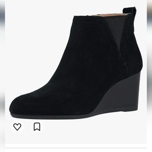 Vionic Black Suede Orthopedic Arch Support Booties Sz 7